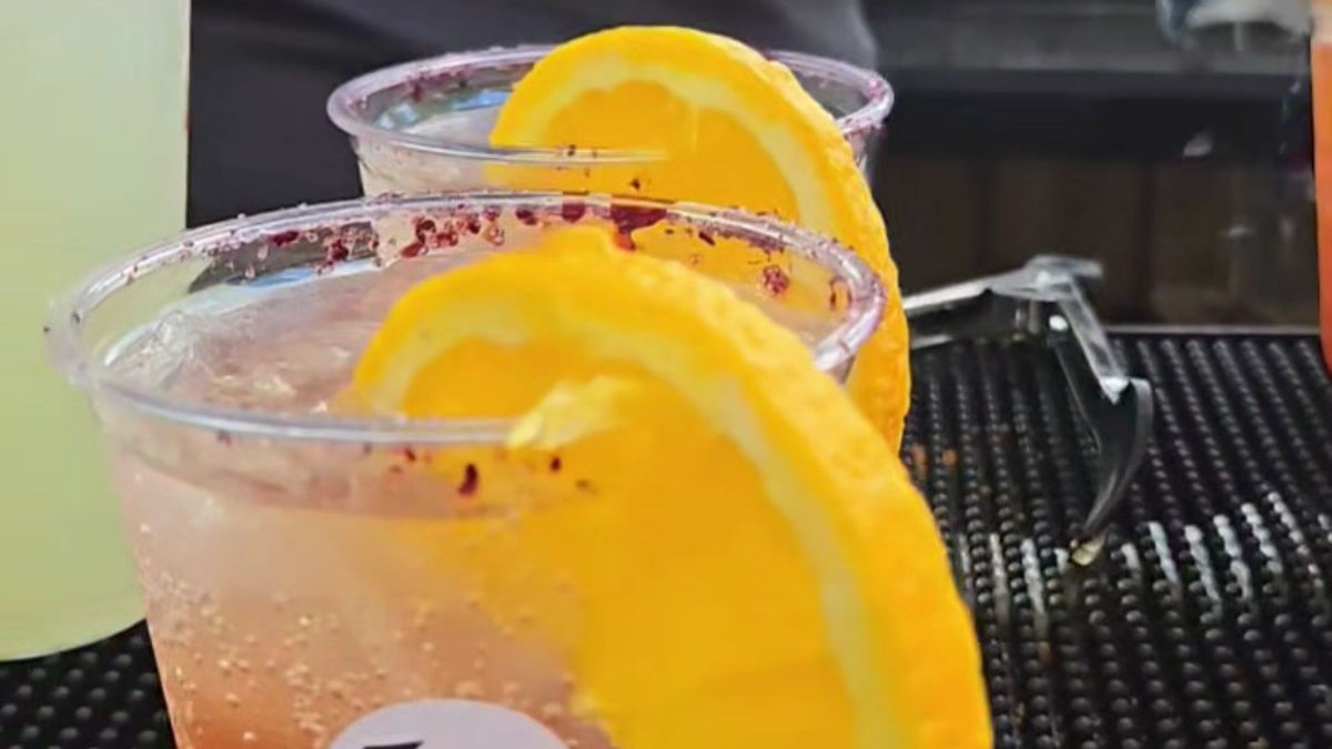 Dry Iced Summer Drinks